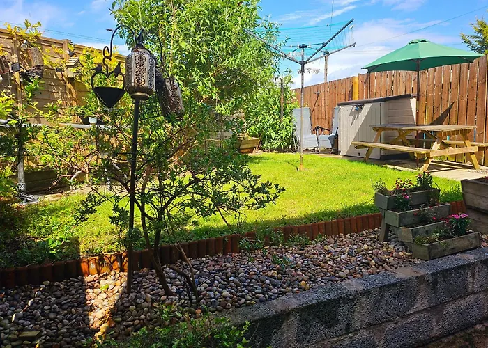 Spacious 2 Bedroom House On The Edge Of Balloch